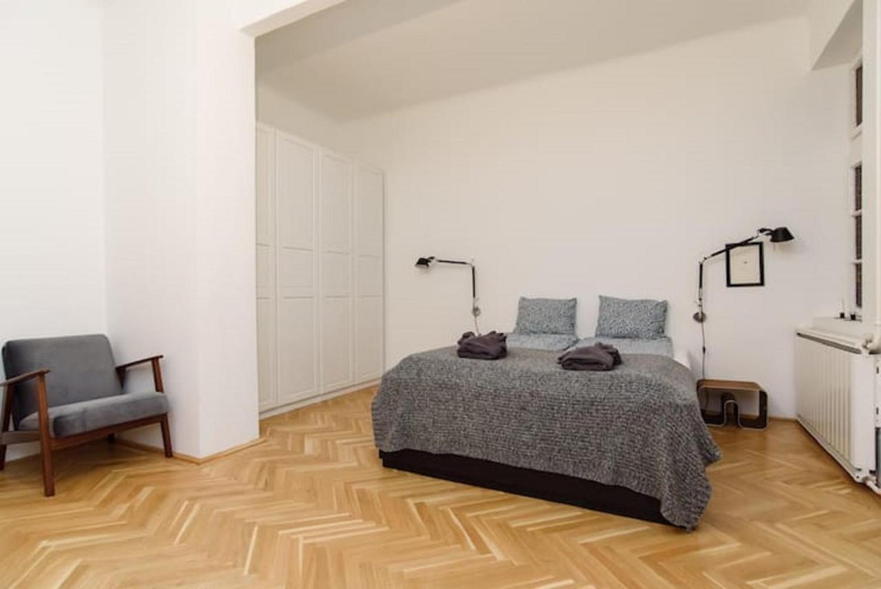Klauzal Apartment W/3 Bedrooms, French Balcony Budapešť Exteriér fotografie